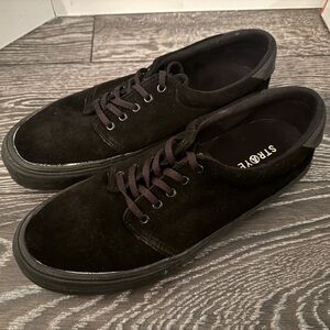 STRAYE Men's Black Suede Casual Lace-Up Sneakers